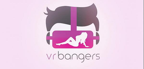  VR BANGERS Your Favorite Latina Stripper Treats Your Cock Like A VIP